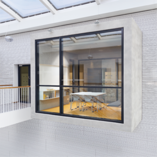 Logenraum mit Ausblick ins Forum des Schulgebäudes
